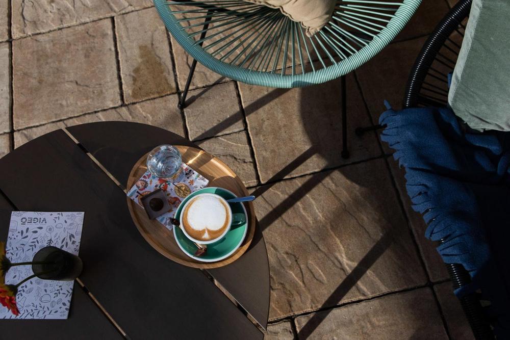 Vigeo Lounge B&B Coffee บอยนิตแซ ภายนอก รูปภาพ